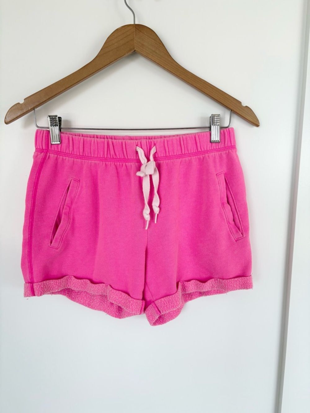 PINK Victoria’s Secret Pink Fleece Shorts Lounge Drawstring side Logo - XS
